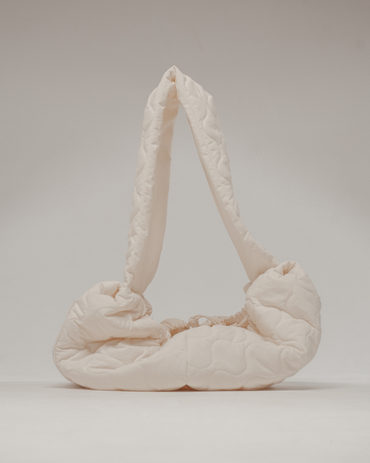 By Teddy Marshmallow | The Quilted Sling hordozó