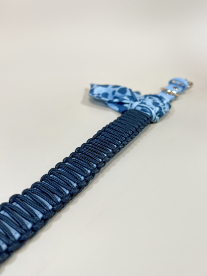 Blue Pup Kutyanyakörv fonott kendővel