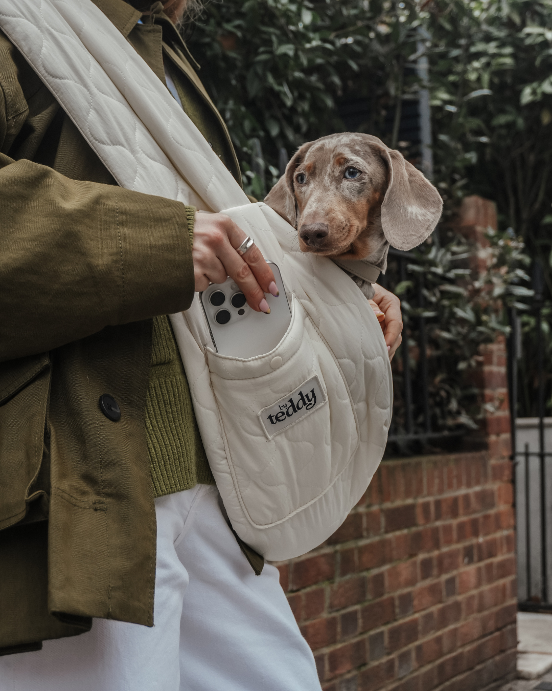 By Teddy Marshmallow | The Quilted Sling hordozó