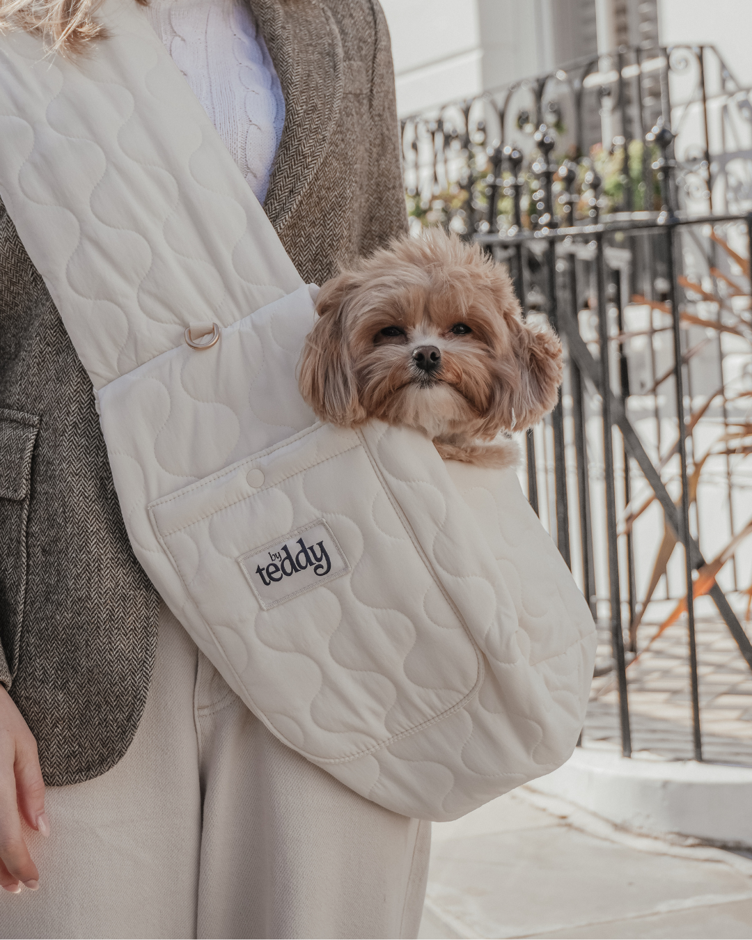 By Teddy Marshmallow | The Quilted Sling hordozó